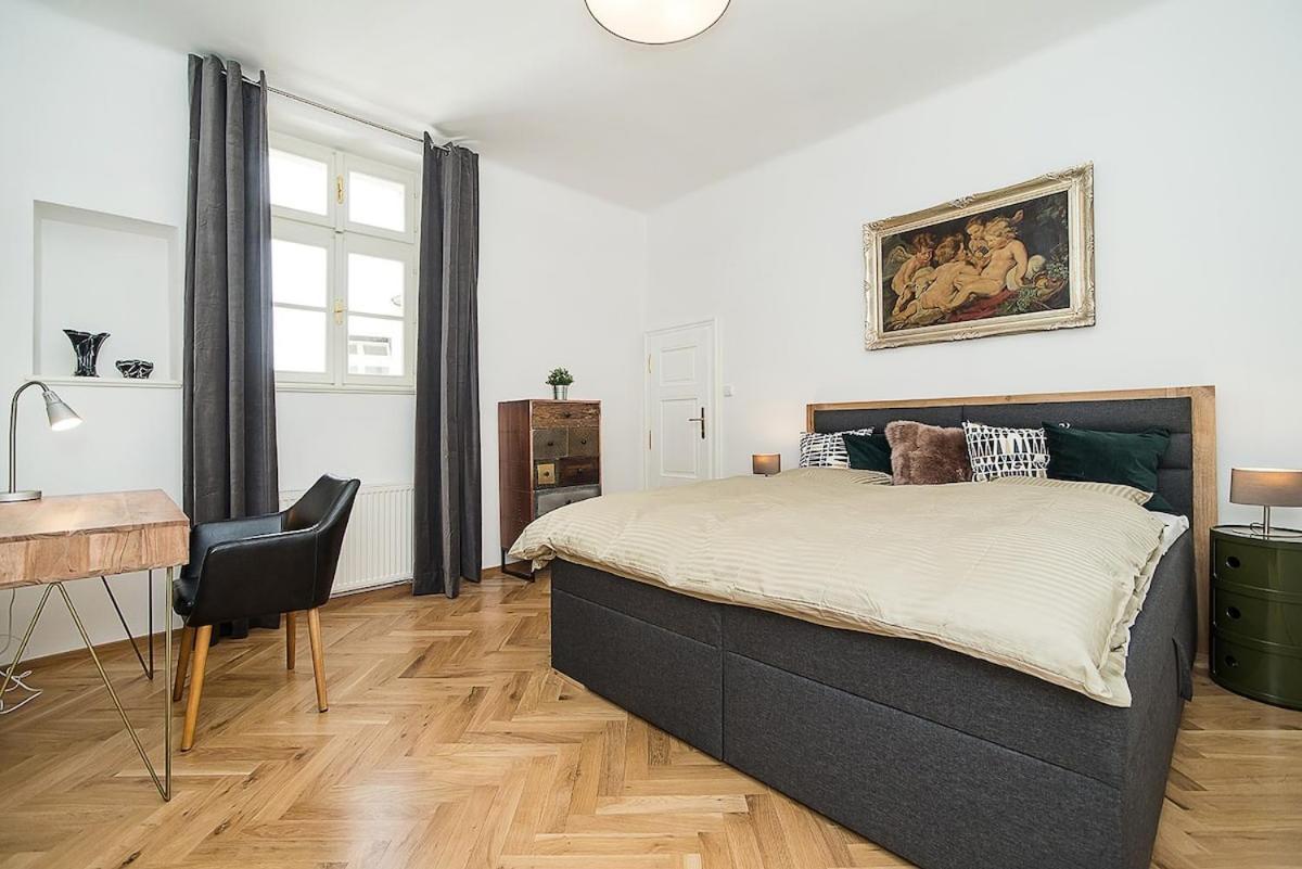 Newly Renovated 1-bed At Charles Bridge Appartement *
