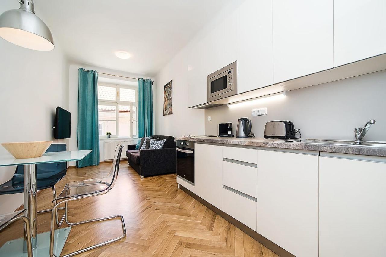 Newly Renovated 1-bed At Charles Bridge Appartement *